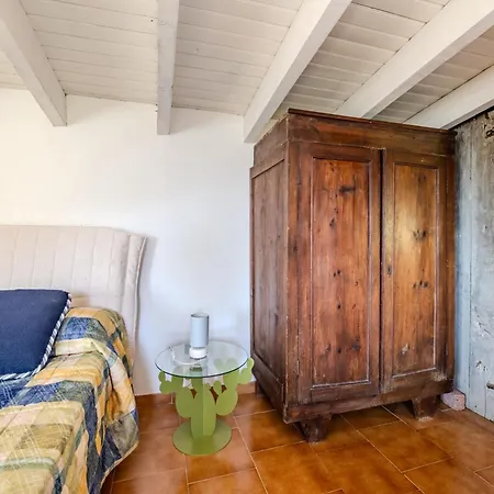Tra Rocce E Cielo Nel Borgo Di Zerni Séjour chez l'habitant Vignai