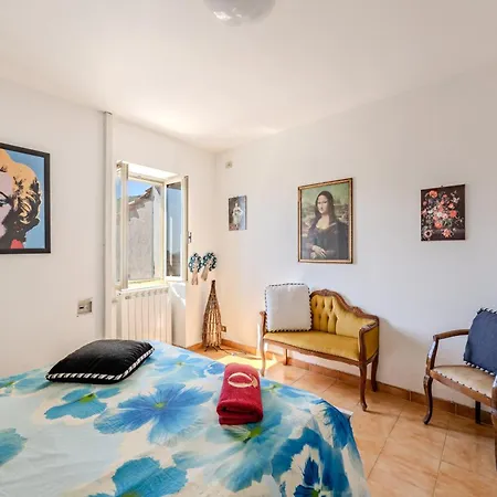 Tra Rocce E Cielo Nel Borgo Di Zerni Séjour chez l'habitant